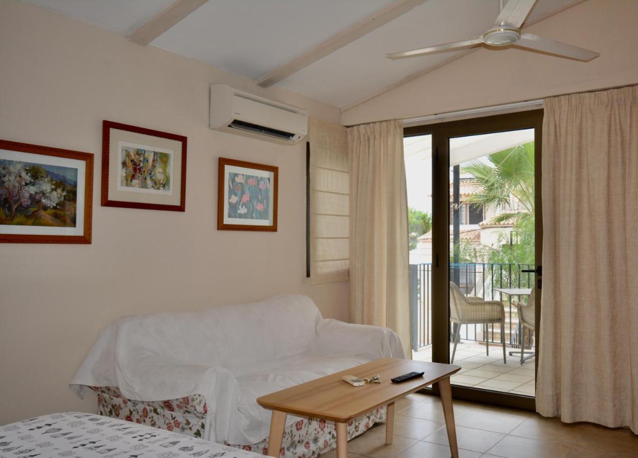 Apartamentos Casa Maria Cala Figuera  Exterior photo
